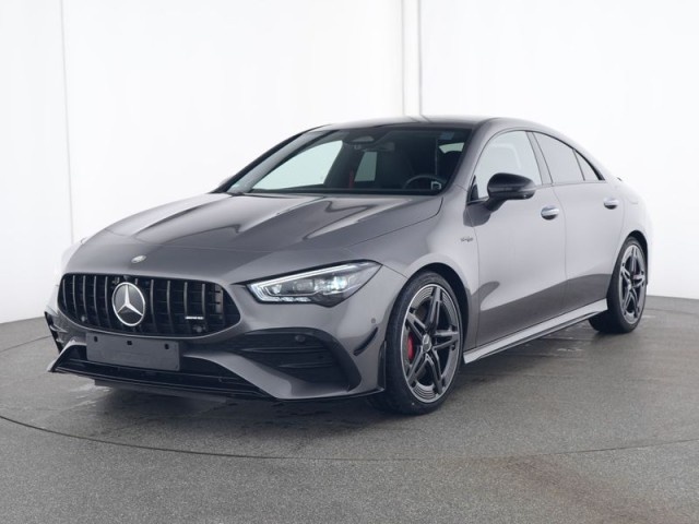 Mercedes-Benz CLA 35 AMG