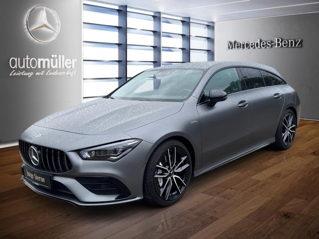 Mercedes-Benz CLA 35 AMG