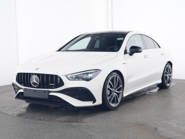 Mercedes-Benz CLA 35 AMG