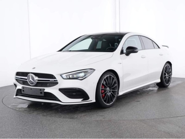 Mercedes-Benz CLA 35 AMG