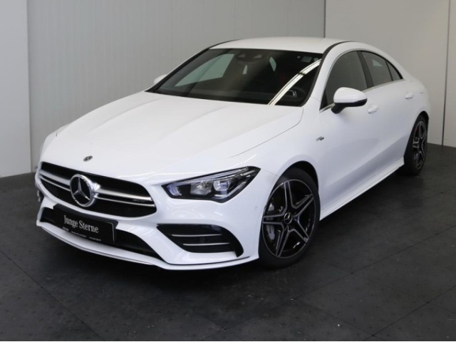 Mercedes-Benz CLA 35 AMG