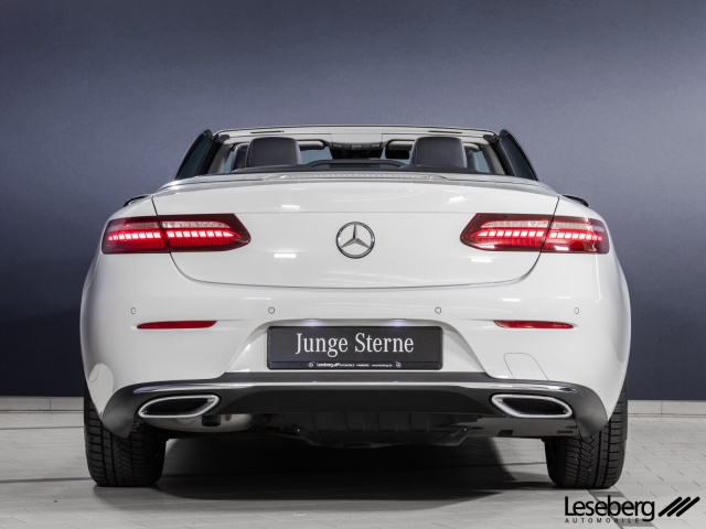 Mercedes-Benz E 200 let