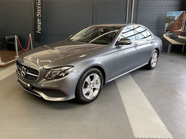 Mercedes-Benz E 200
