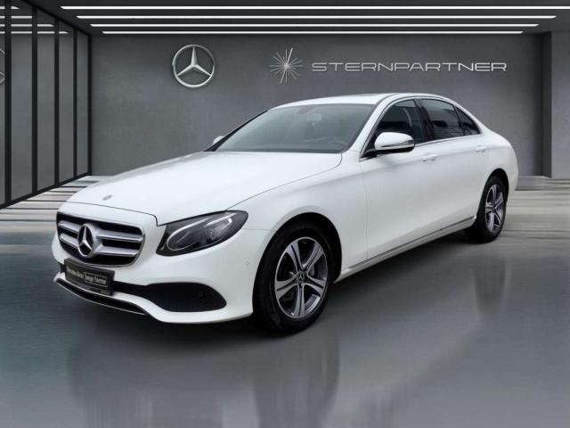 Mercedes-Benz E 200