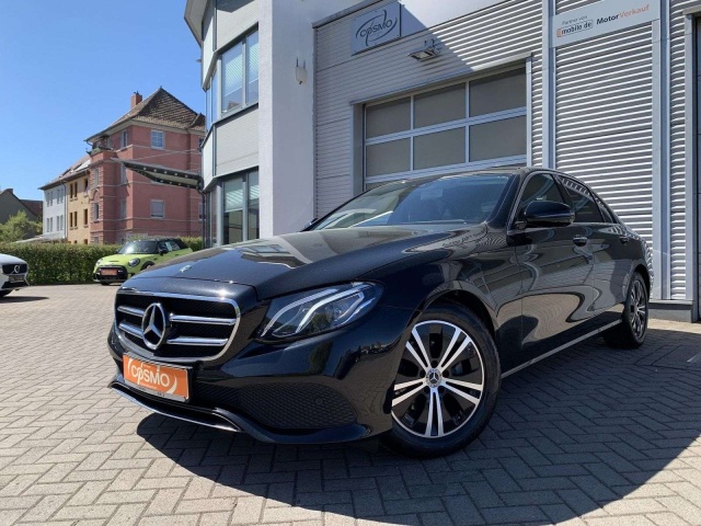 Mercedes-Benz E 220