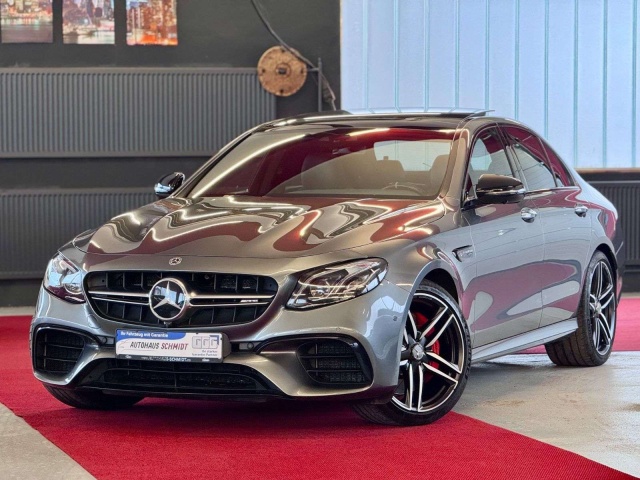 Mercedes-Benz E 63 AMG