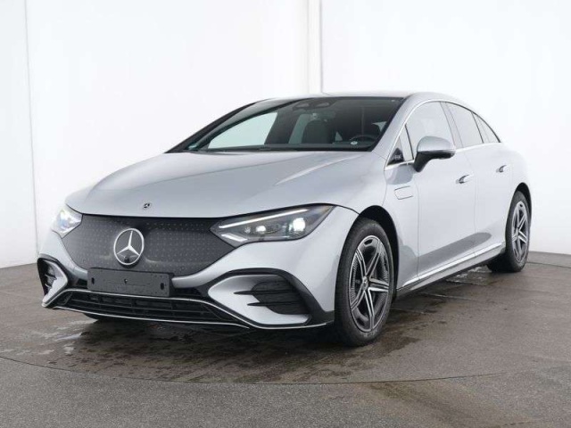 Mercedes-Benz EQE 300