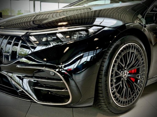 Mercedes-Benz EQS