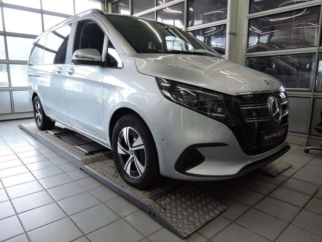 Mercedes-Benz EQV 300
