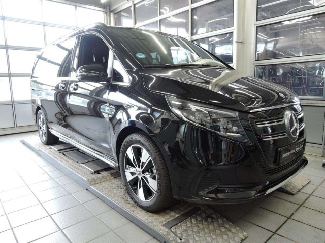 Mercedes-Benz EQV 300