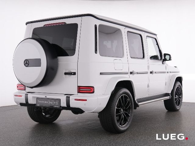 Mercedes-Benz G 500