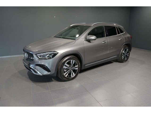 Mercedes-Benz GLA 180