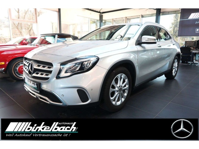 Mercedes-Benz GLA 180