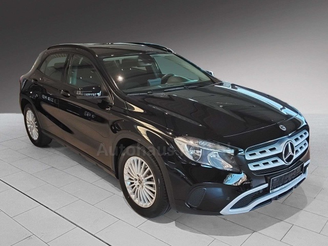 Mercedes-Benz GLA 180