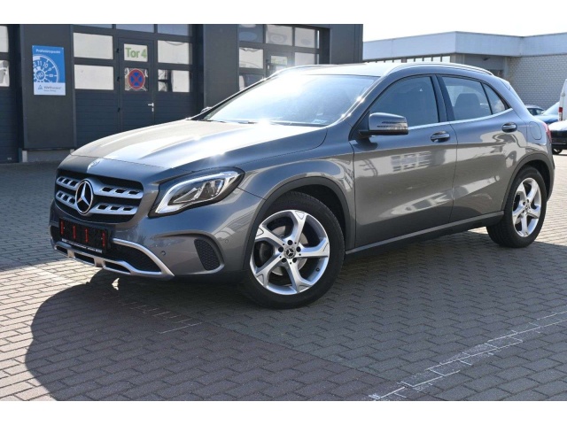 Mercedes-Benz GLA 180