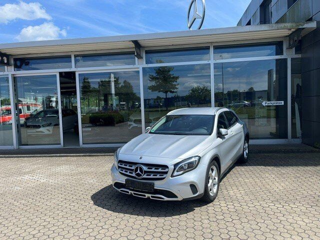 Mercedes-Benz GLA 180