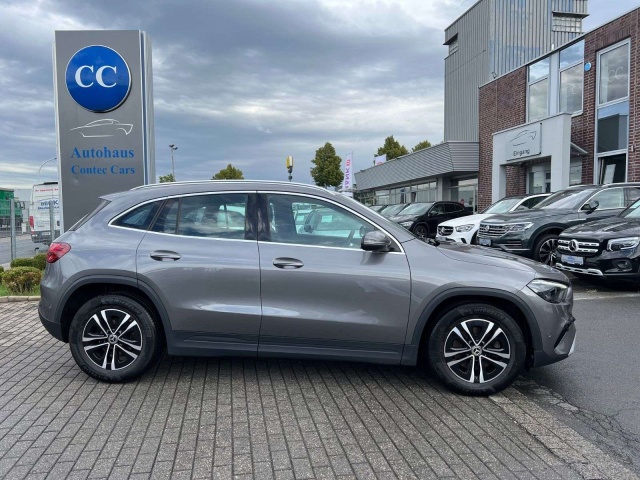Mercedes-Benz GLA 180