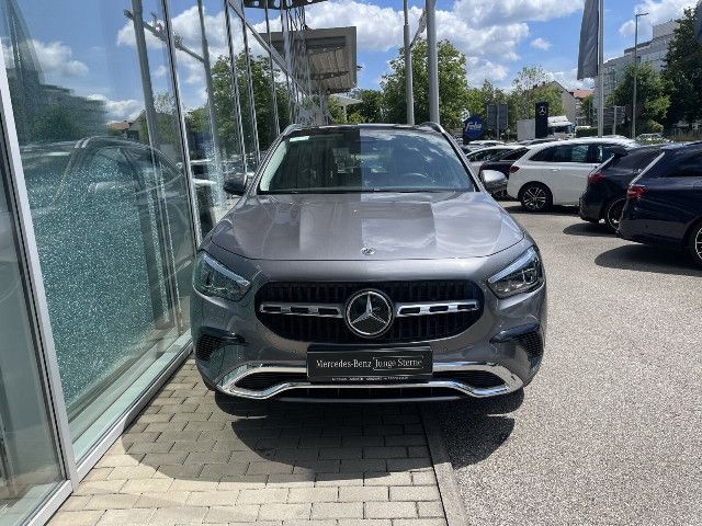 Mercedes-Benz GLA 180