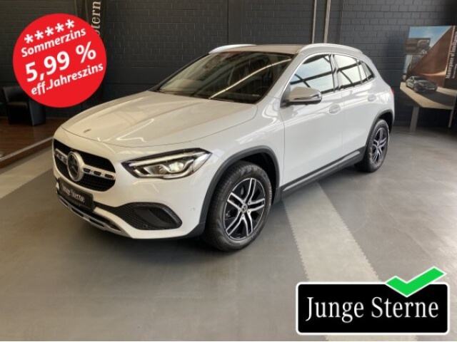 Mercedes-Benz GLA 200