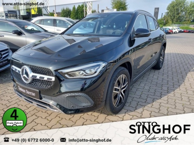 Mercedes-Benz GLA 200