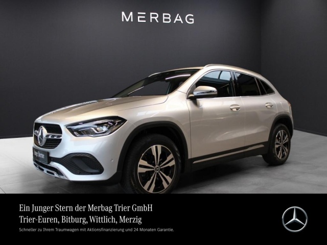 Mercedes-Benz GLA 200