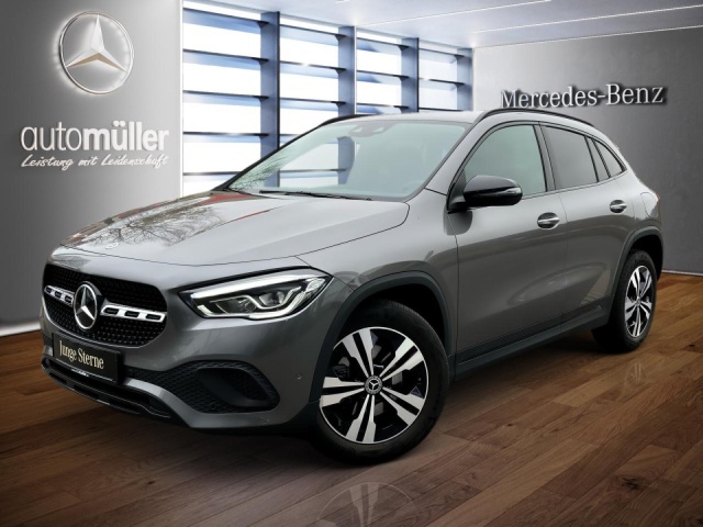 Mercedes-Benz GLA 200