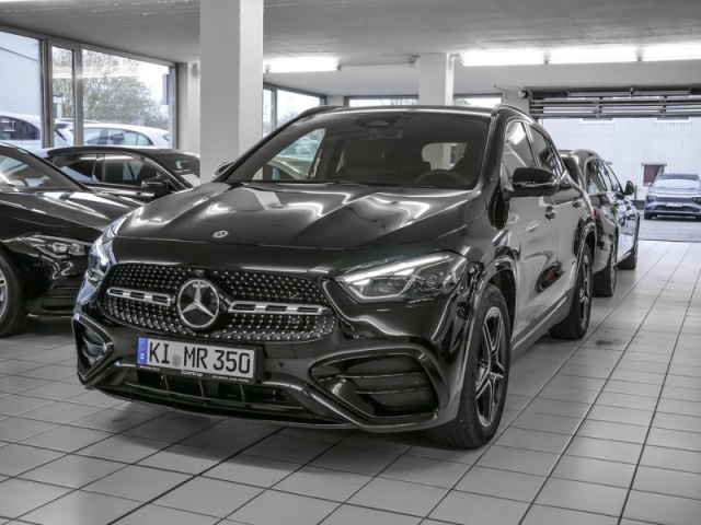 Mercedes-Benz GLA 200