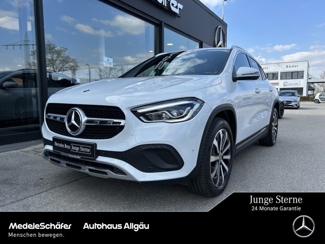 Mercedes-Benz GLA 200
