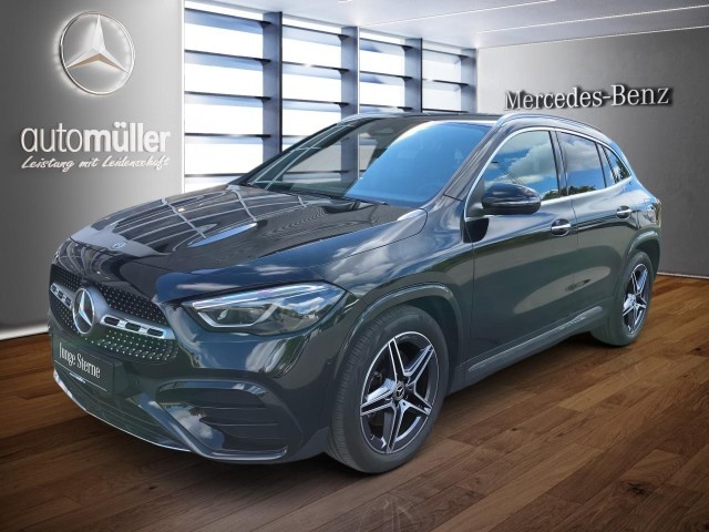 Mercedes-Benz GLA 200