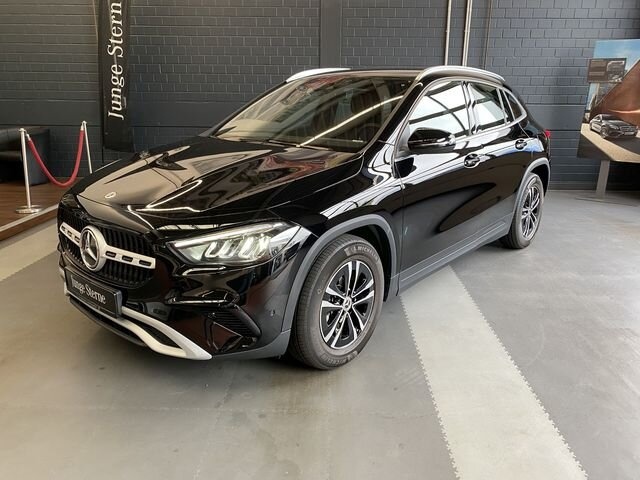 Mercedes-Benz GLA 200