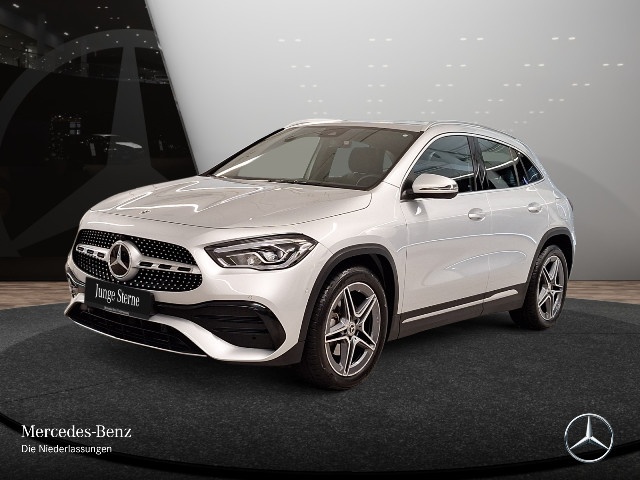 Mercedes-Benz GLA 200