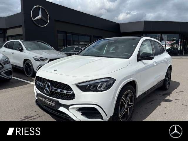 Mercedes-Benz GLA 200