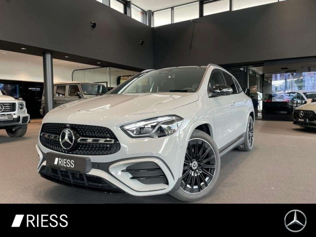 Mercedes-Benz GLA 200