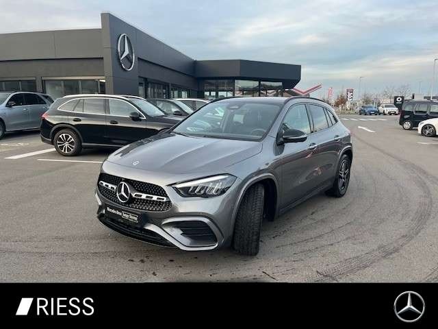 Mercedes-Benz GLA 200