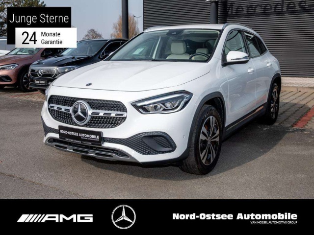 Mercedes-Benz GLA 200