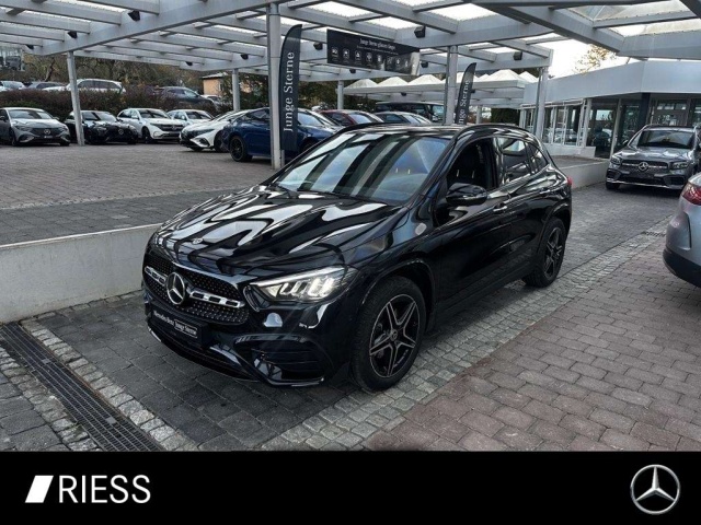 Mercedes-Benz GLA 200