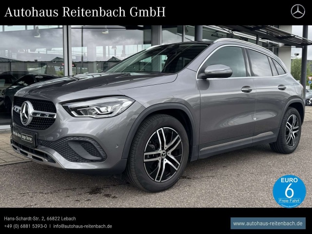 Mercedes-Benz GLA 200