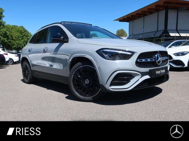 Mercedes-Benz GLA 200