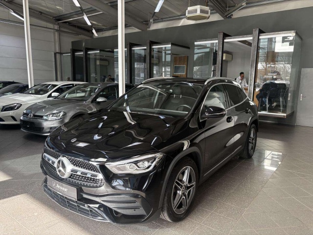 Mercedes-Benz GLA 200
