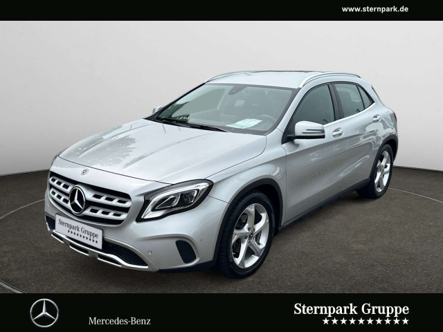 Mercedes-Benz GLA 200