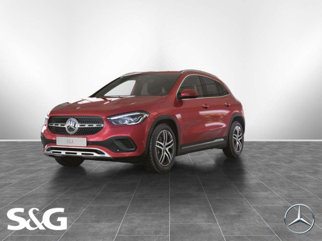 Mercedes-Benz GLA 200
