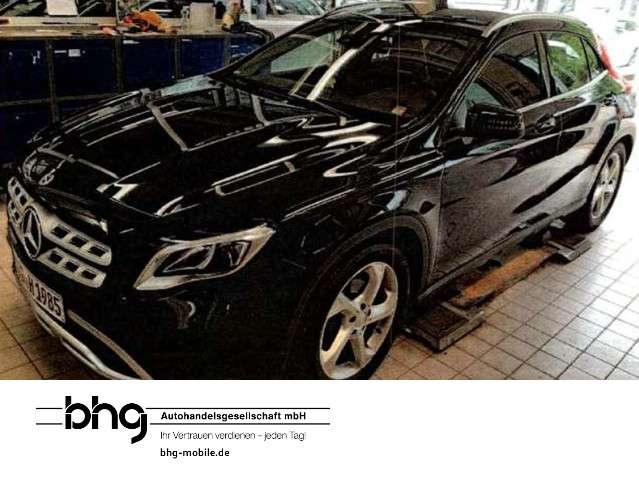 Mercedes-Benz GLA 200
