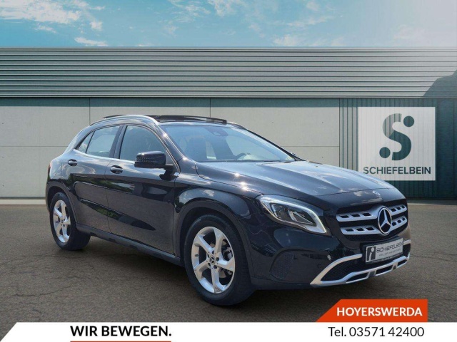 Mercedes-Benz GLA 200