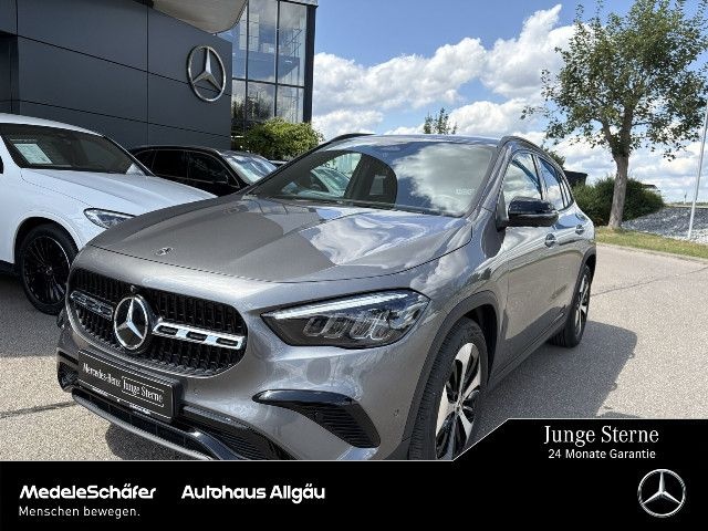 Mercedes-Benz GLA 200