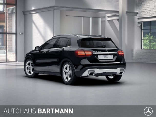Mercedes-Benz GLA 200