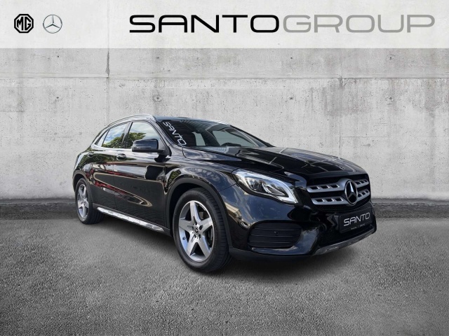 Mercedes-Benz GLA 200
