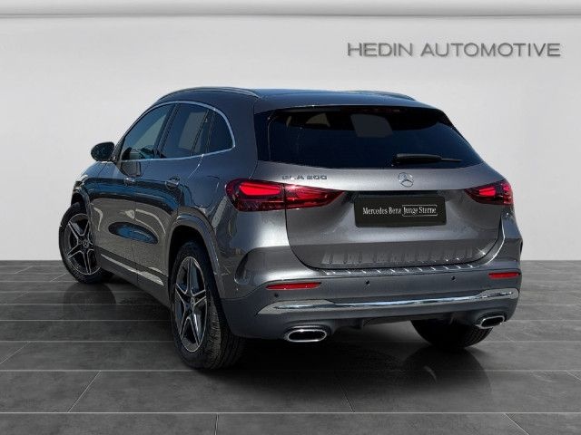 Mercedes-Benz GLA 200