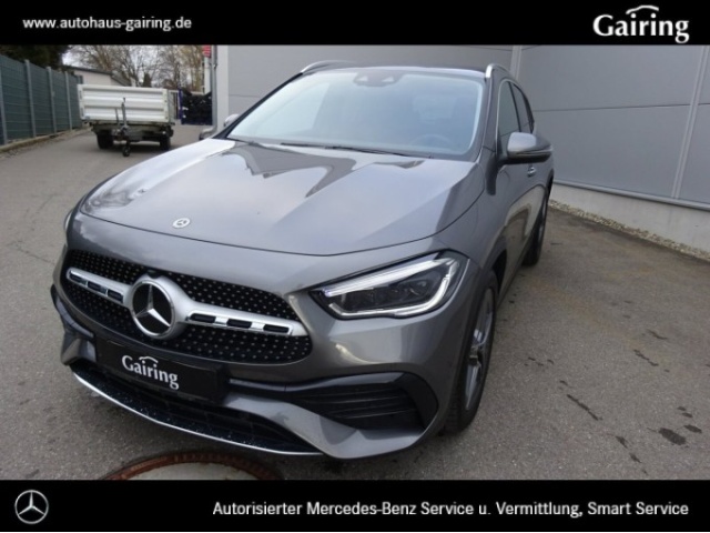 Mercedes-Benz GLA 200