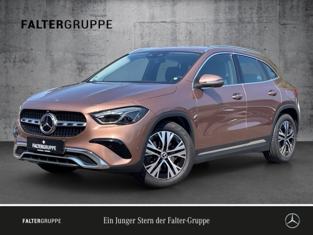 Mercedes-Benz GLA 220