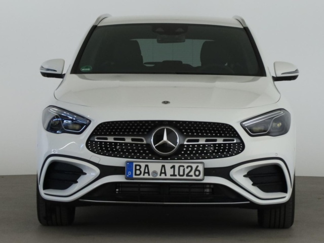 Mercedes-Benz GLA 220